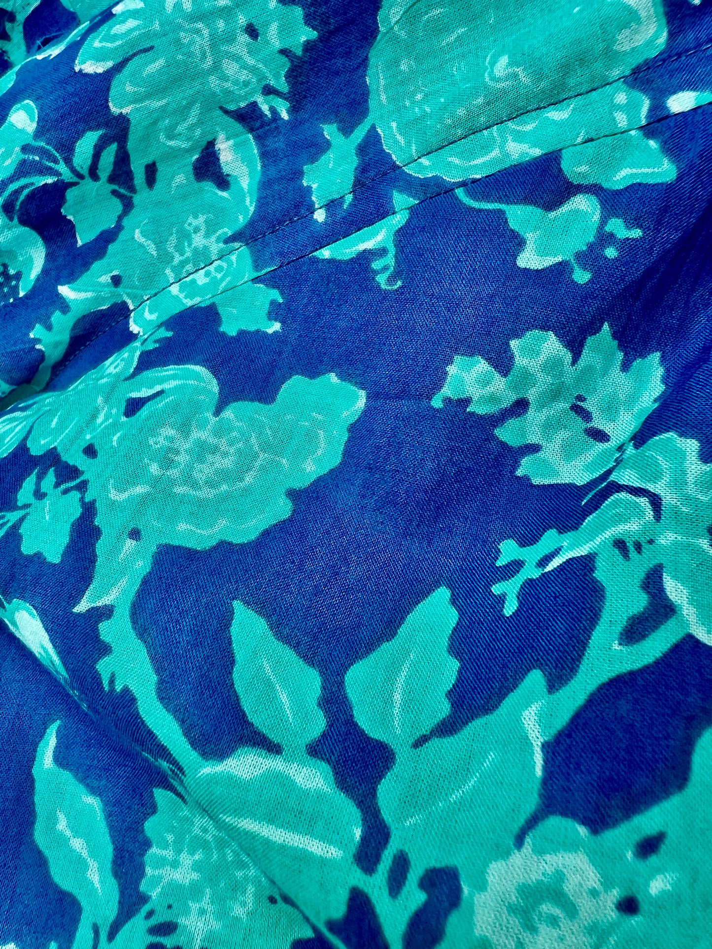 PADMA Shor Sleeve Turquoise Floral