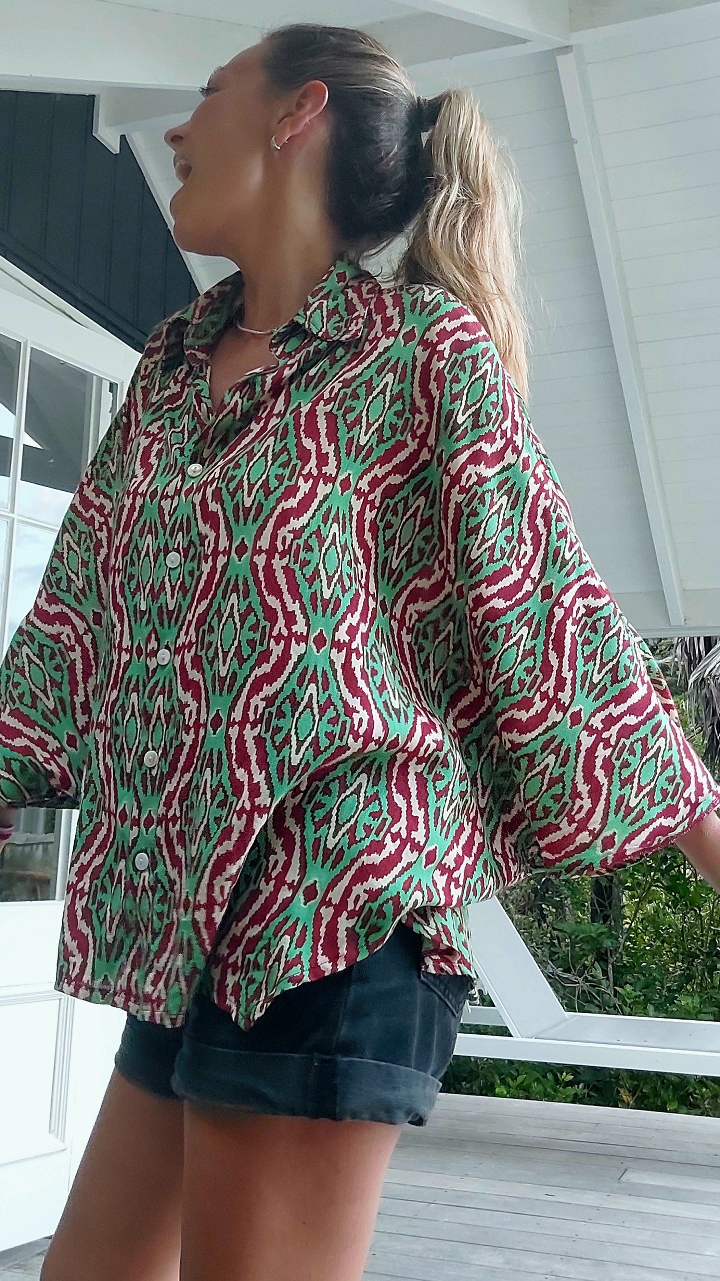 MONIKA Shirt Green and Red Ikat
