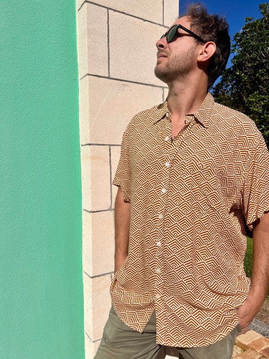SAIRA Short Sleeve Desert Grid