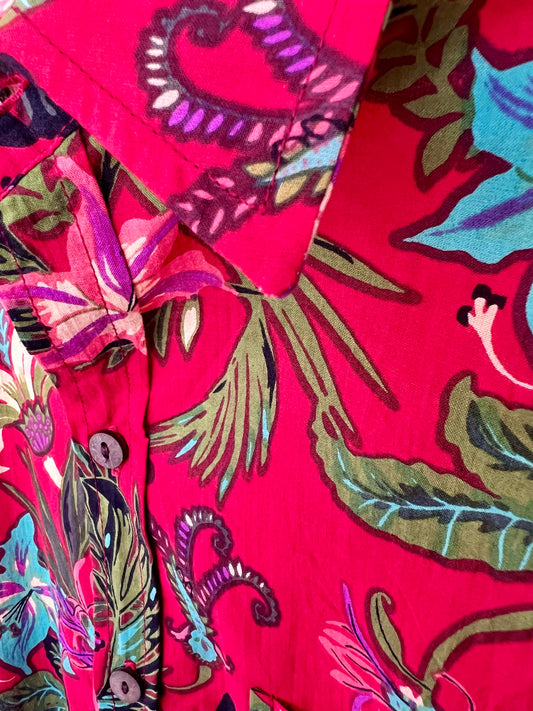 SAIRA Short Sleeve Crimson Jungle