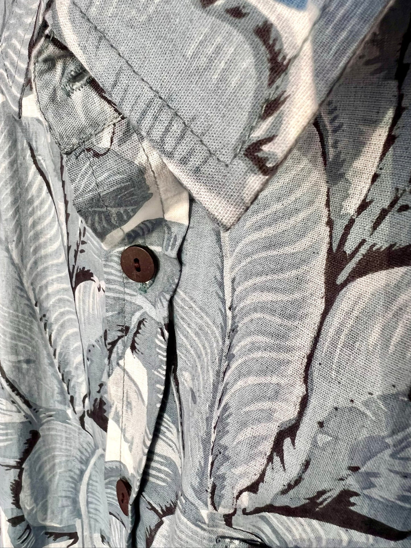PADMA Short Sleeve Grey Palms