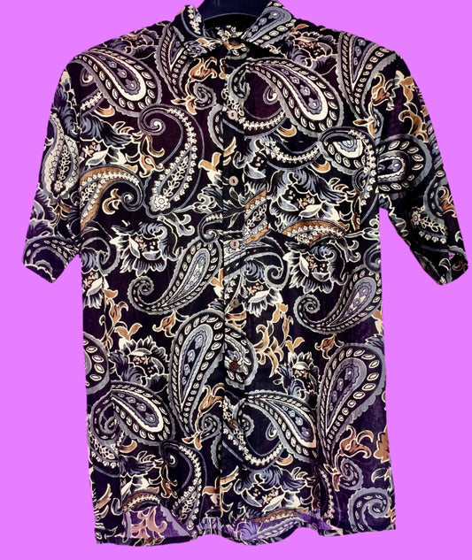 SAIRA Short Sleeve Black Paisley