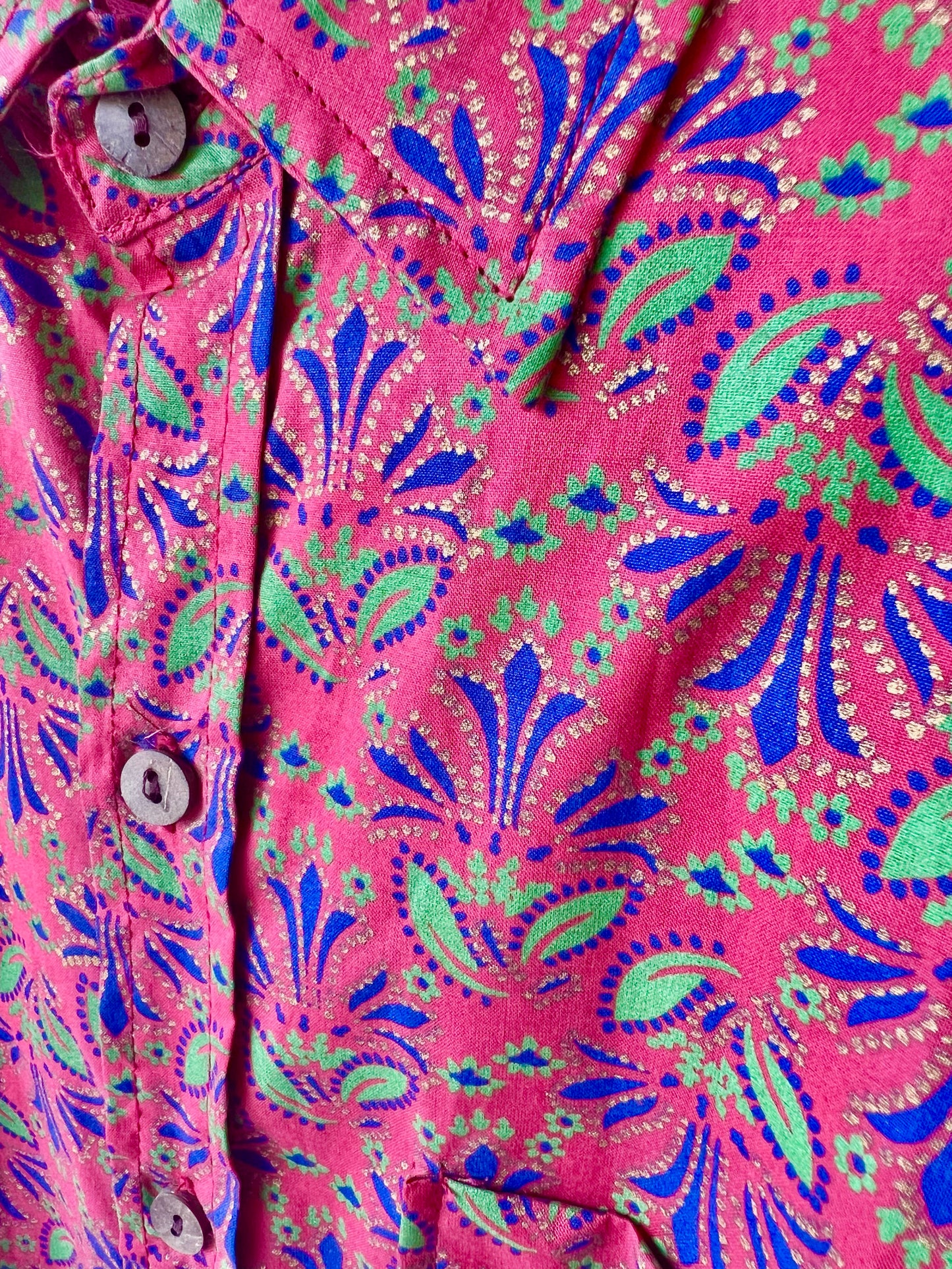 SAIRA Short Sleeve Red Floral